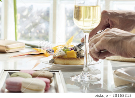 Couple Dining Together Date Concept Couple Dining Together Date Concept 28168812