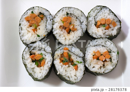 納豆巻き 納豆巻き 28176378