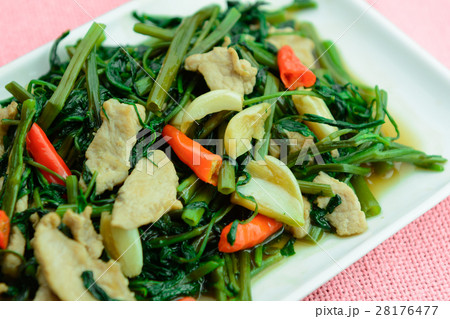 stir fry water convolvulus with pork loin stir fry water convolvulus with pork loin 28176477