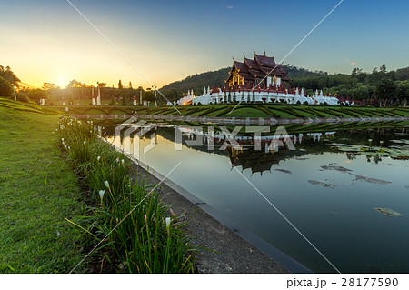 Royal Ratchaphruek Park A large botanical garden 28177590