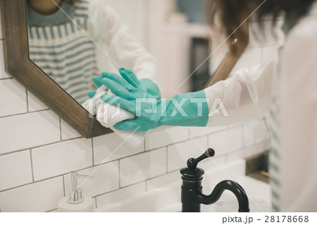 various various 28178668