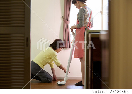 嫁姑問題 28180362