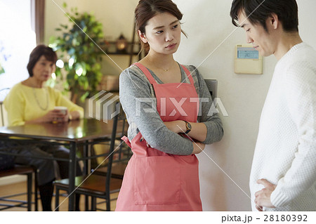 嫁姑問題 28180392