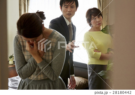 嫁姑問題 28180442