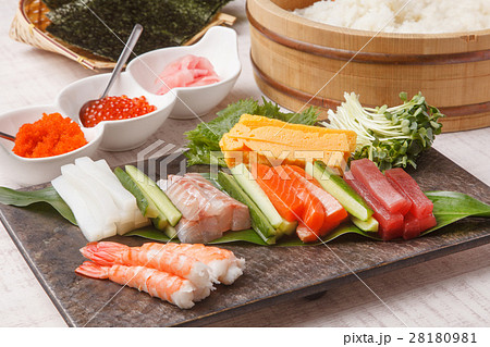 手巻き寿司 28180981