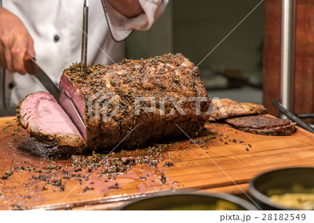 Carving Wagyu beef Carving Wagyu beef 28182549