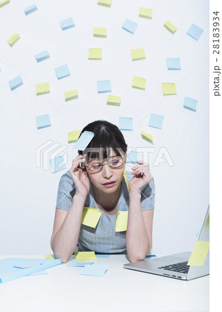 女性一人職業イメージ 28183934