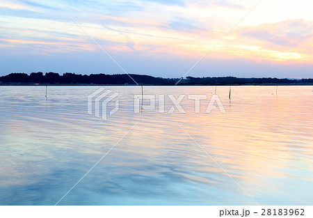 涸沼の夕景 28183962