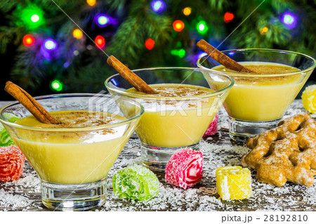 eggnog with cinnamon for christmas 28192810