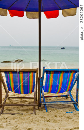 Chairs on the beach 28202067