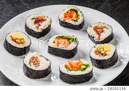 巻き寿司 Rolled sushi 巻き寿司 Rolled sushi 28202136