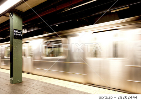 ニューヨークのサブウェイ ニューヨークのサブウェイ 28202444