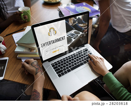 Headphones music media icon online 28203618