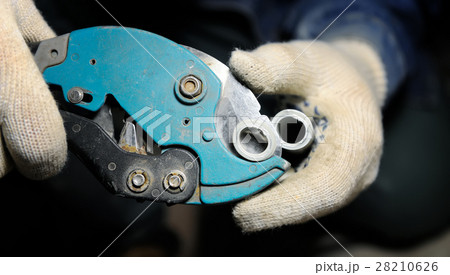 Close up view on pipe cutter 28210626