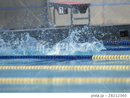 プール プール 28212360