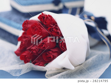 バラの花束 28214795