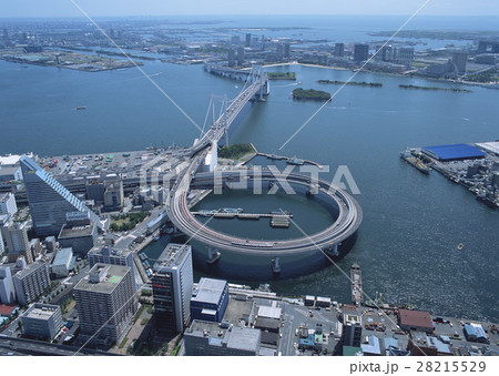 東京湾とレインボーブリッジ 28215529