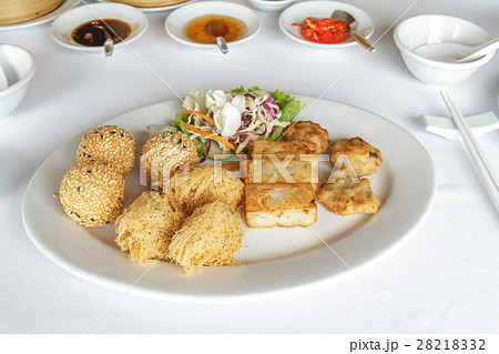 Mix Dim Sum Fried Mix Dim Sum Fried 28218332