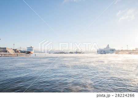 ヘルシンキ・エテラ港の気嵐 ヘルシンキ・エテラ港の気嵐 28224266