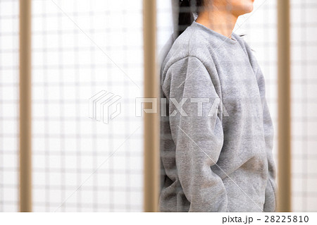 女性　刑務所、留置所、犯罪、逮捕、保留、監獄、牢屋、拘束 28225810