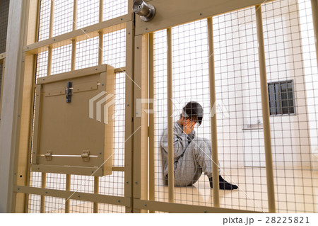 女性 刑務所、留置所、犯罪、逮捕、保留、監獄、牢屋、拘束 女性 刑務所、留置所、犯罪、逮捕、保留、監獄、牢屋、拘束 28225821