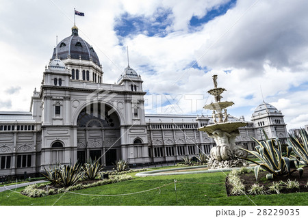 Melbourne Museum located in Carlton Gardens Melbourne Museum located in Carlton Gardens 28229035