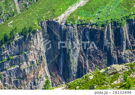 Hiking to Argentiere glacier Hiking to Argentiere glacier 28232696
