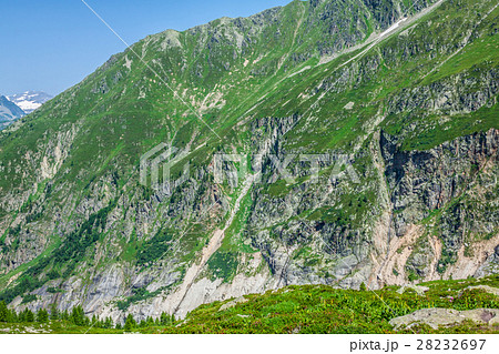 Hiking to Argentiere glacier Hiking to Argentiere glacier 28232697