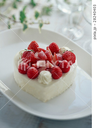 ケーキ ケーキ 28240403