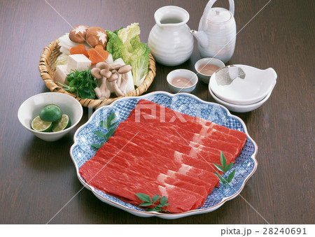 牛しゃぶしゃぶ 牛しゃぶしゃぶ 28240691