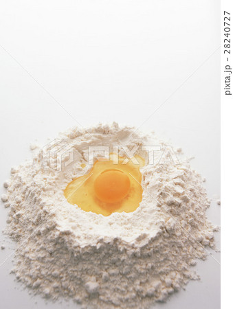 卵と小麦粉 卵と小麦粉 28240727