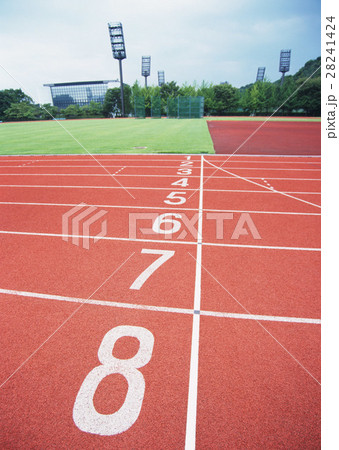 トラック 28241424