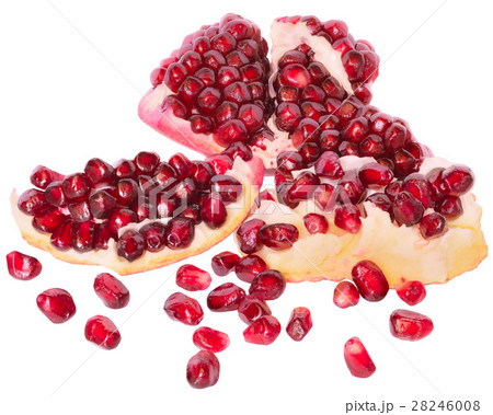 slice pomegranate with scattered grain isolated 28246008