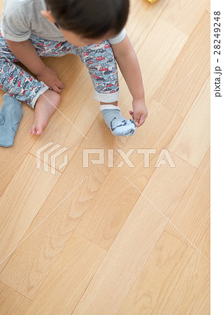 3 years old 28249248