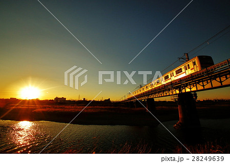 夕焼けと川越線 夕焼けと川越線 28249639