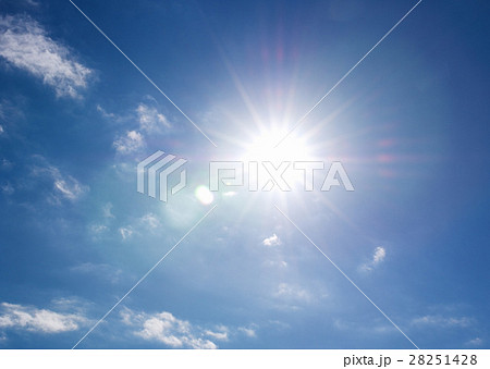 青空と太陽 28251428