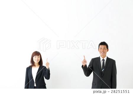 ビジネスイメージ　ミドル男女 28251551