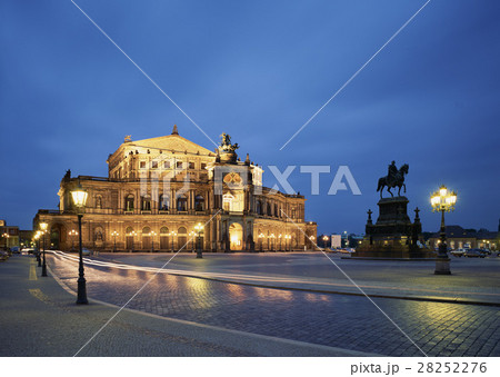 ザクセン州立歌劇場 28252276