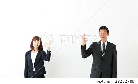 ビジネスイメージ ミドル男女 ビジネスイメージ ミドル男女 28252789