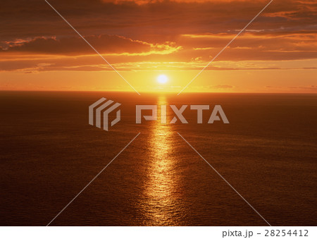 夕日 夕日 28254412