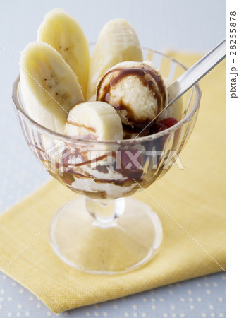 バニラアイスのデザート 28255878