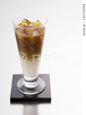 アイスカフェオレ 28256098
