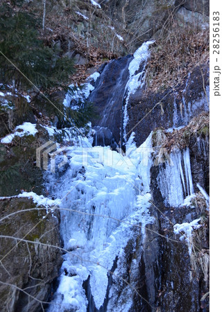 凍結した穴水の滝 凍結した穴水の滝 28256183