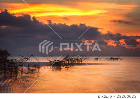 Sunrise in Pakpra 28260625