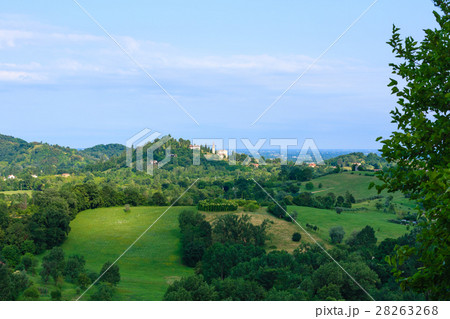 Spring hills panorama, Italian landscape 28263268