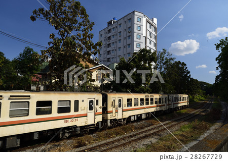 ミャンマーの鉄道 28267729