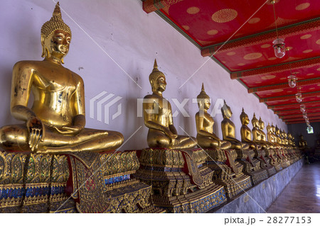 バンコクのワット・ポー寺院 28277153