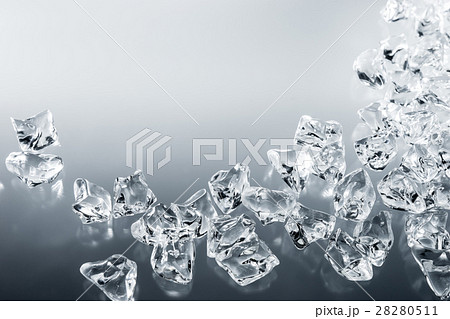 氷 氷 28280511