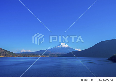 雪を冠る富士山 本栖湖 雪を冠る富士山 本栖湖 28280578