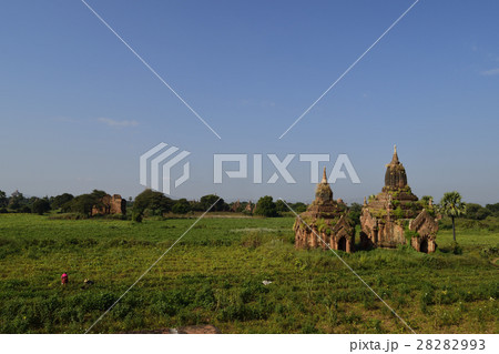 バガンの仏塔 28282993